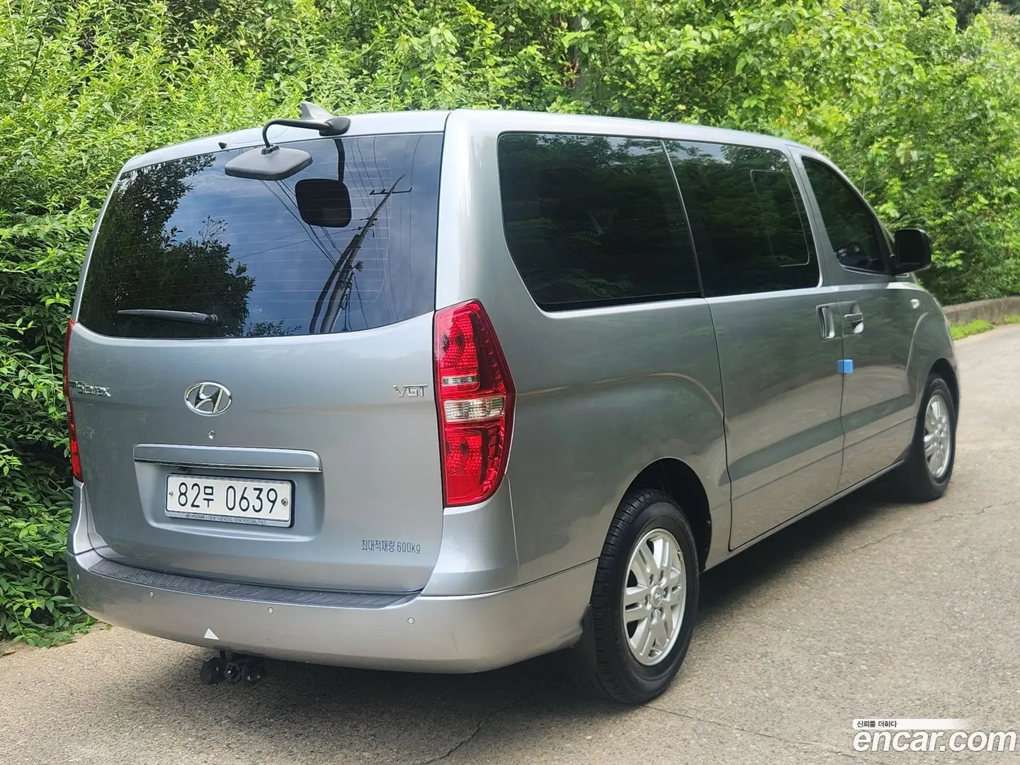Hyundai Starex 5-Seater VAN