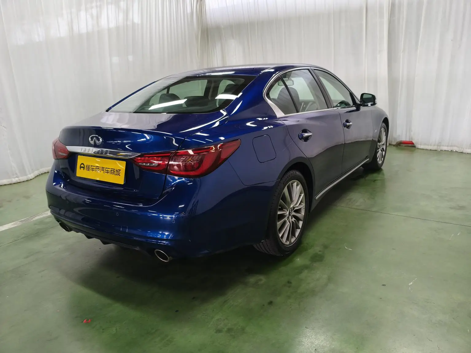 Infiniti Q50L 2018 2.0T China VI