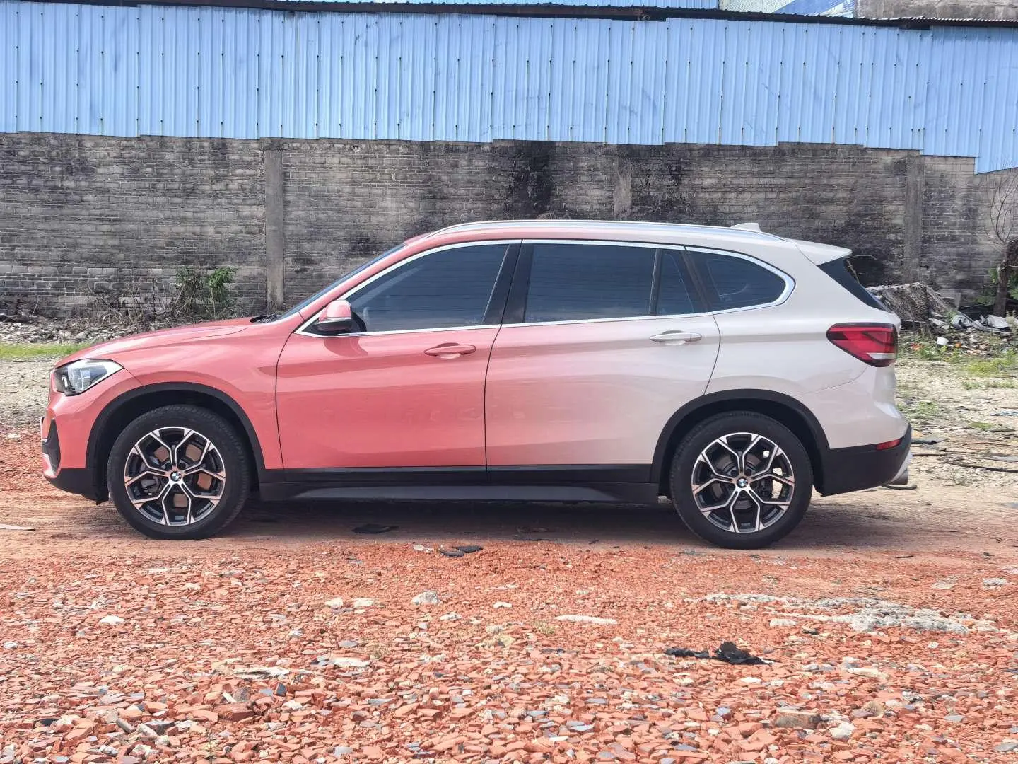 BMW X1 2021 sDrive25Li Leading