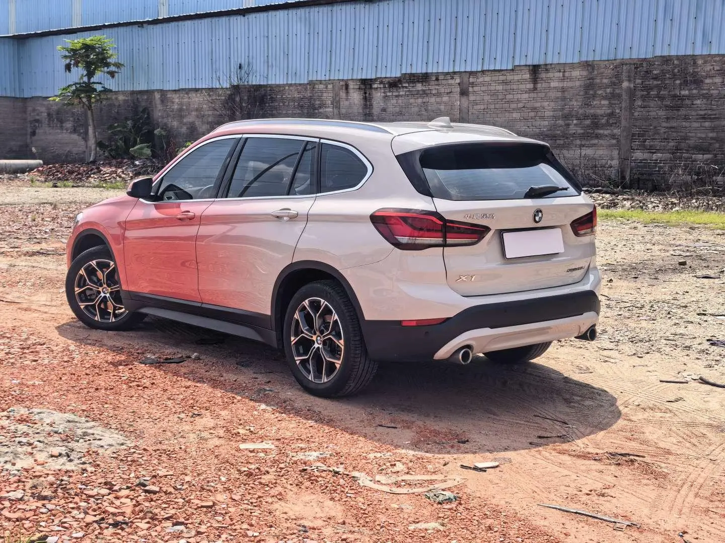 BMW X1 2021 sDrive25Li Leading