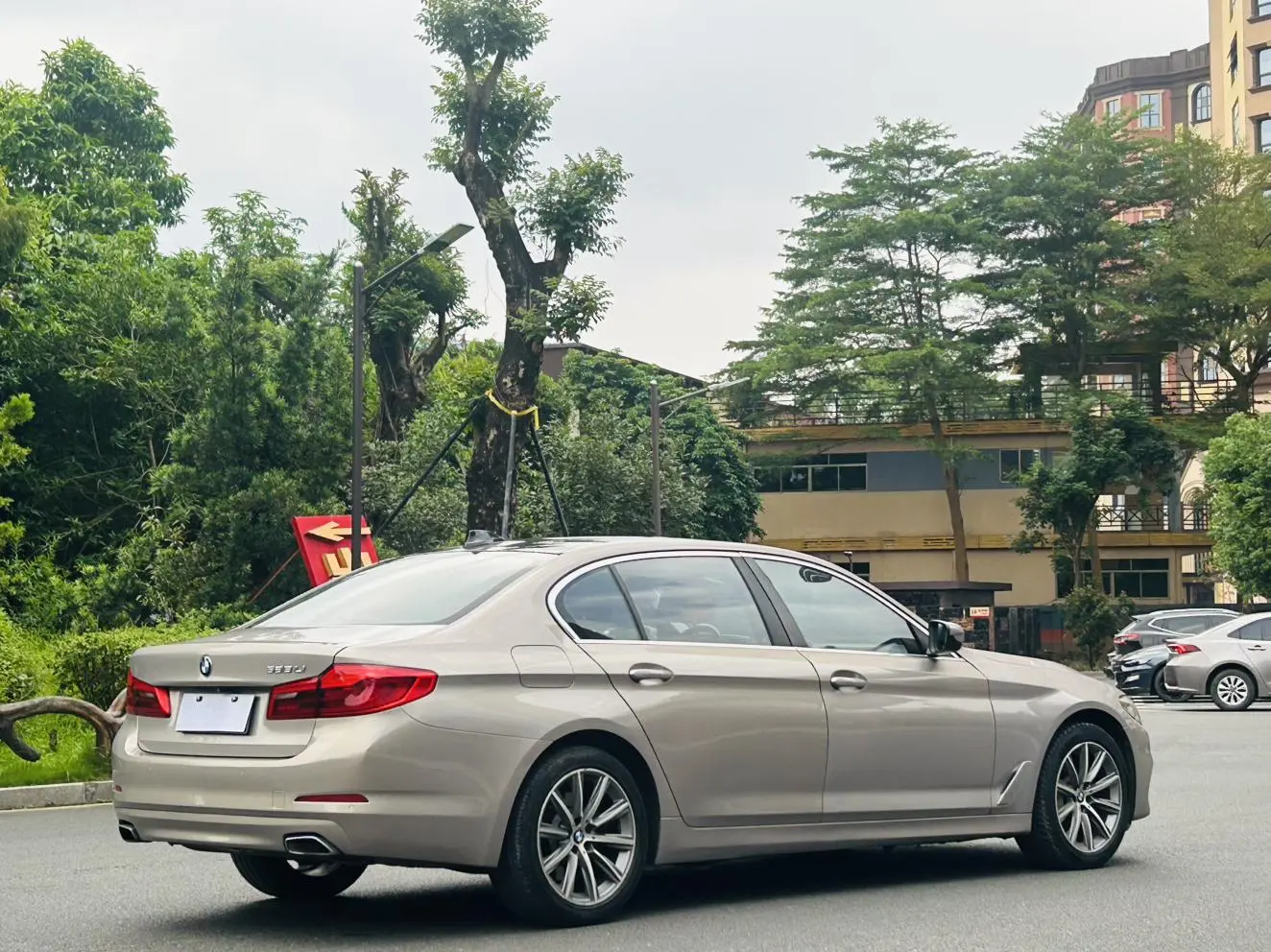 BMW 5 Series 2018 528Li Launch Special