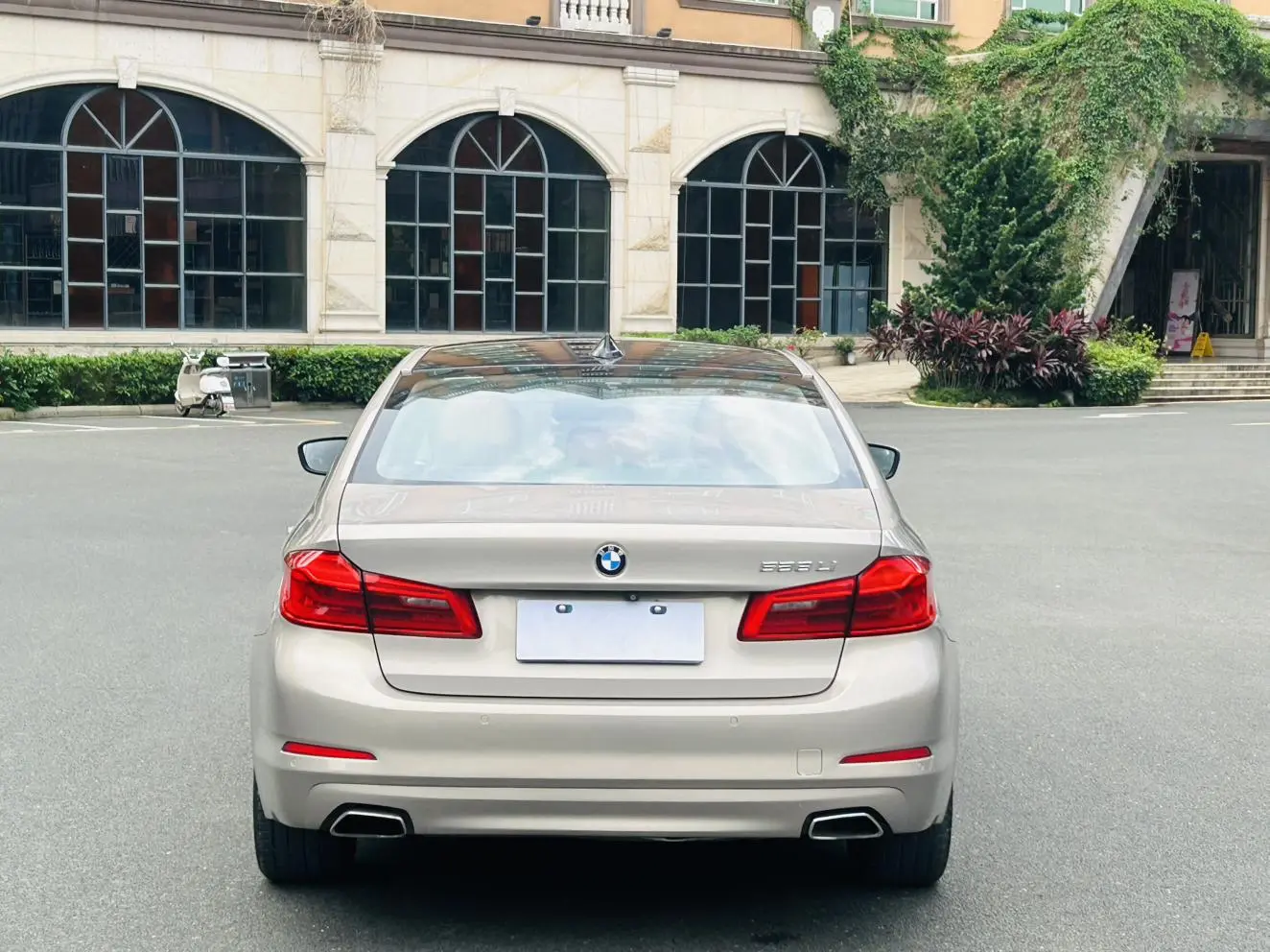BMW 5 Series 2018 528Li Launch Special
