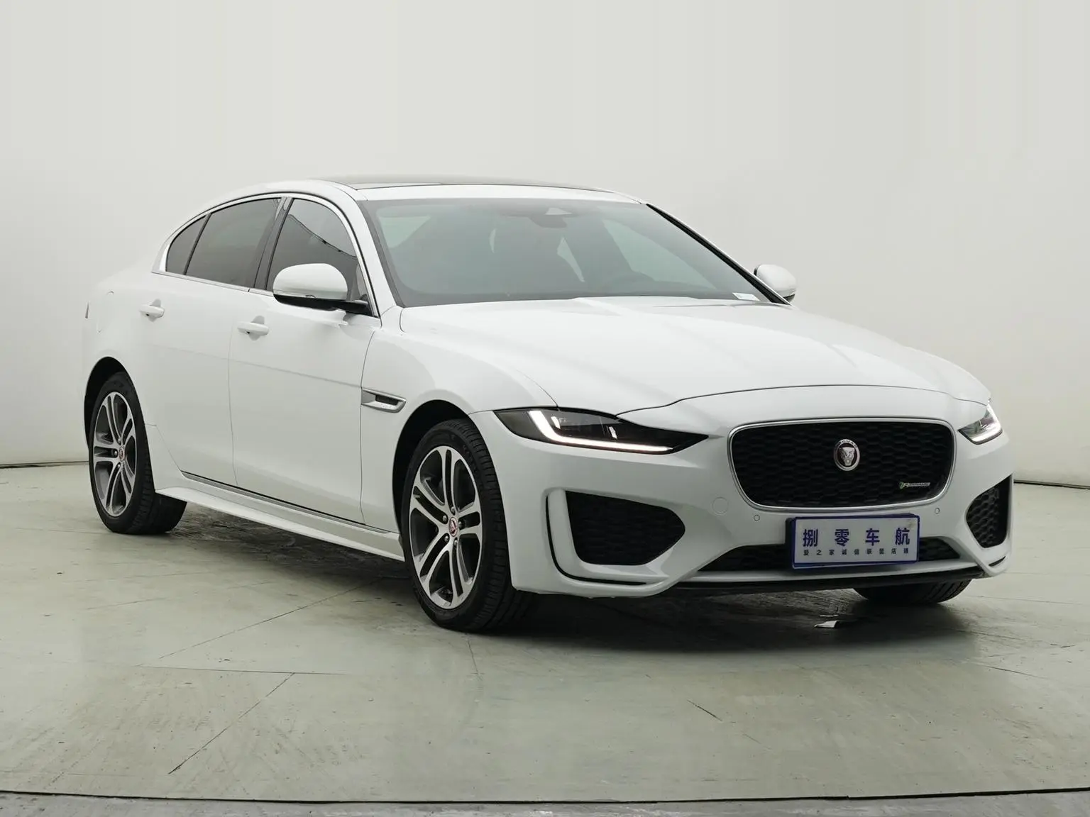 Jaguar XEL 2023 2.0T 250PS R-DYNAMIC S Progressive Sport