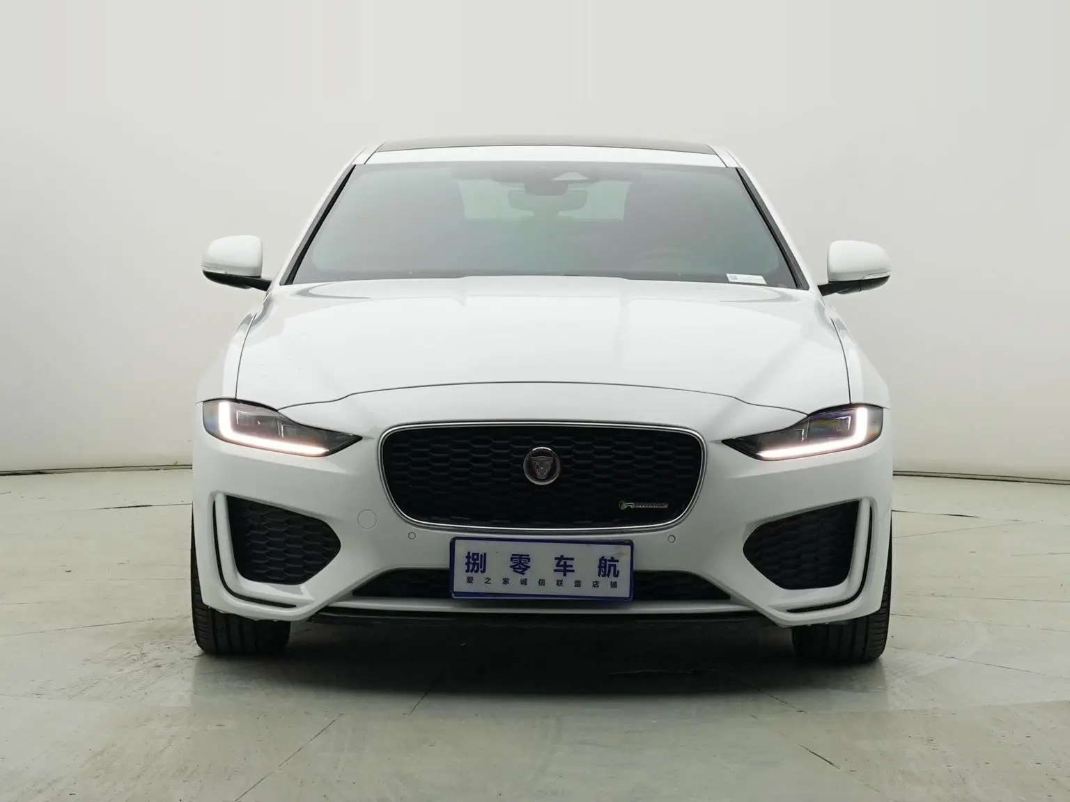 Jaguar XEL 2023 2.0T 250PS R-DYNAMIC S Progressive Sport