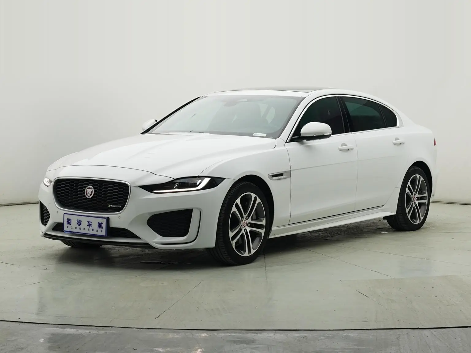 Jaguar XEL 2023 2.0T 250PS R-DYNAMIC S Progressive Sport