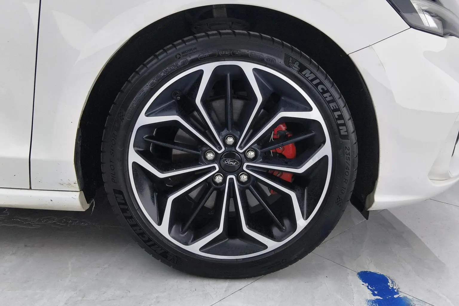 Ford Focus 2021 Sedan EcoBoost 180 Auto ST Line