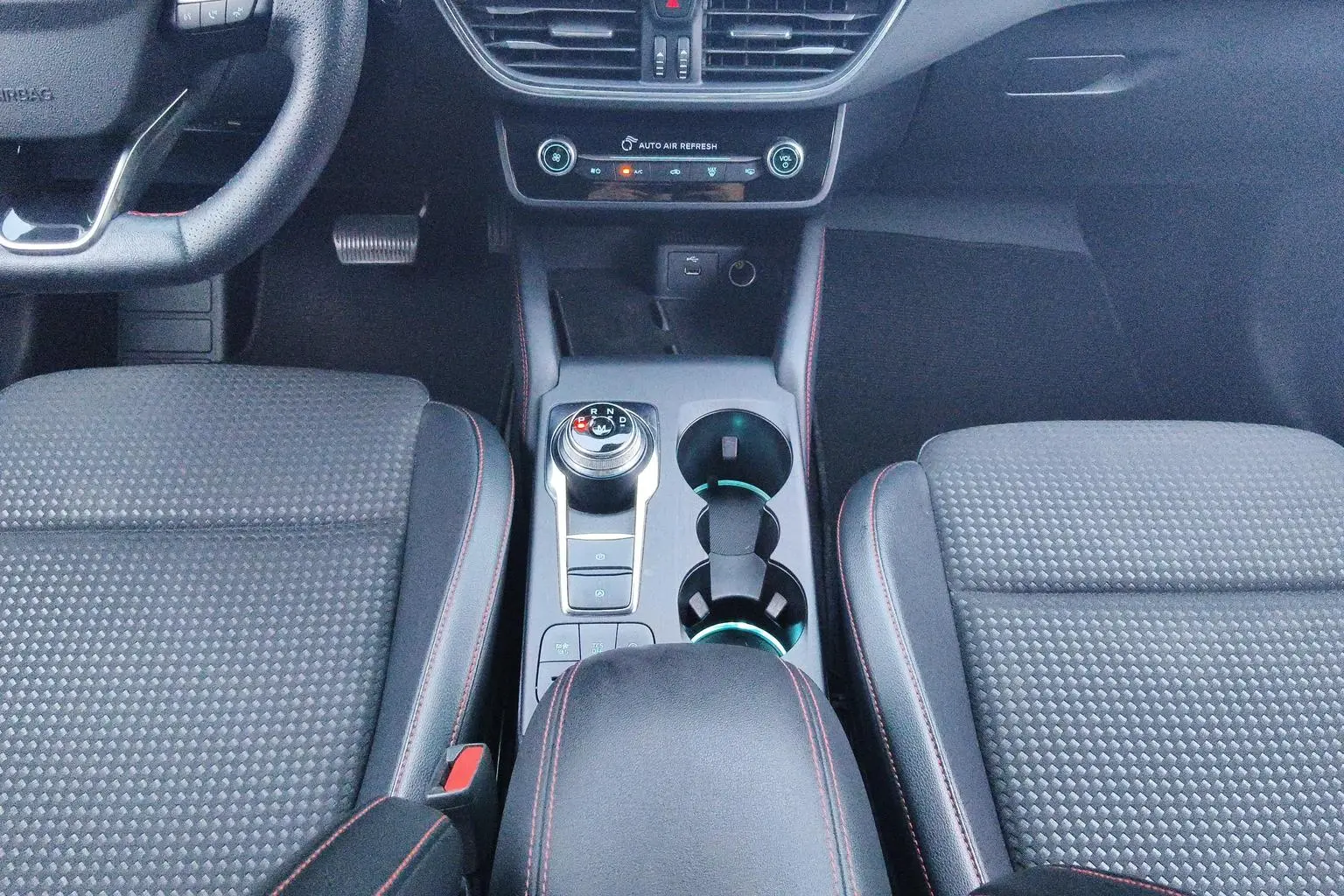 Ford Focus 2021 Sedan EcoBoost 180 Auto ST Line