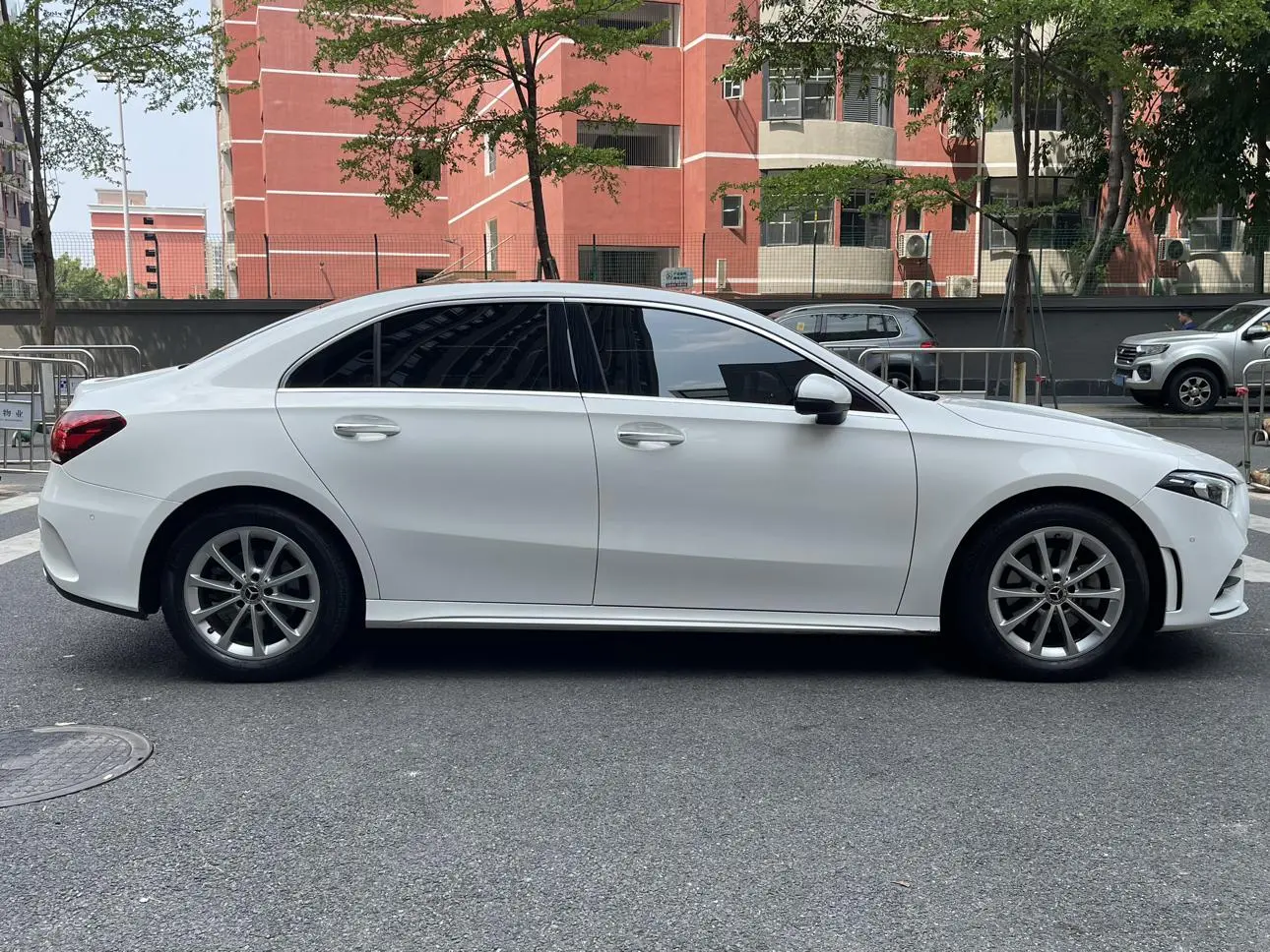 Mercedes-Benz A Class 2022 A 200 L Sport Sedan Dynamic