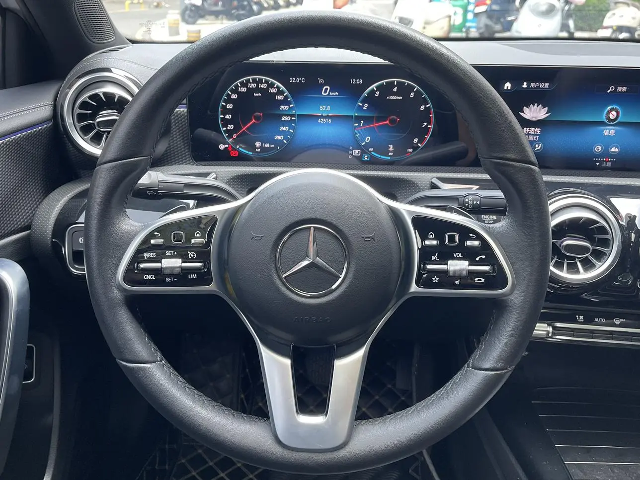 Mercedes-Benz A Class 2022 A 200 L Sport Sedan Dynamic