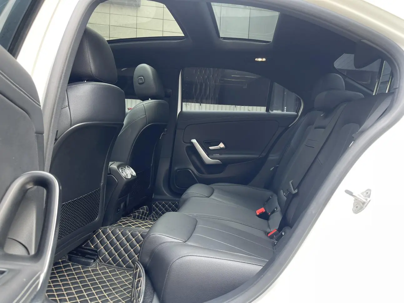 Mercedes-Benz A Class 2022 A 200 L Sport Sedan Dynamic