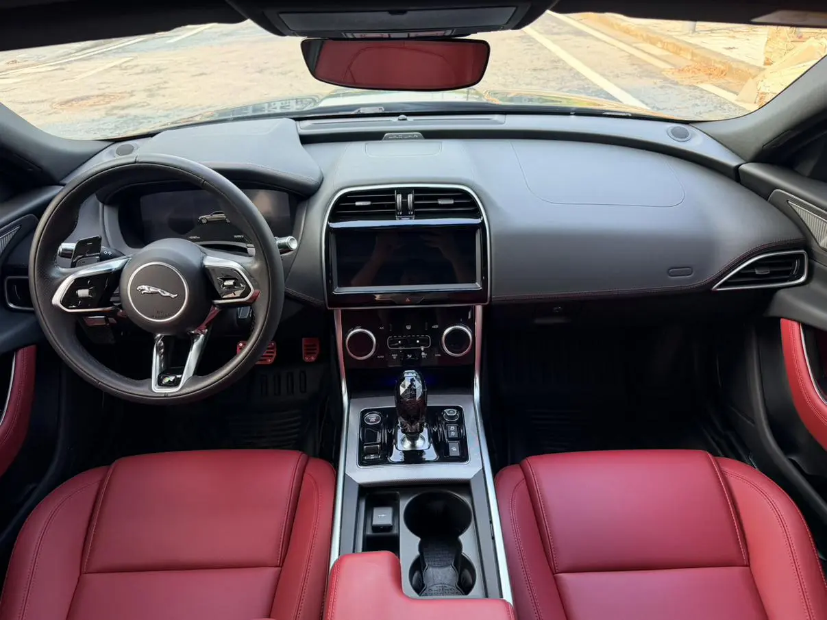 Jaguar XEL 2022 2.0T 250PS R-DYNAMIC S Progressive Sport
