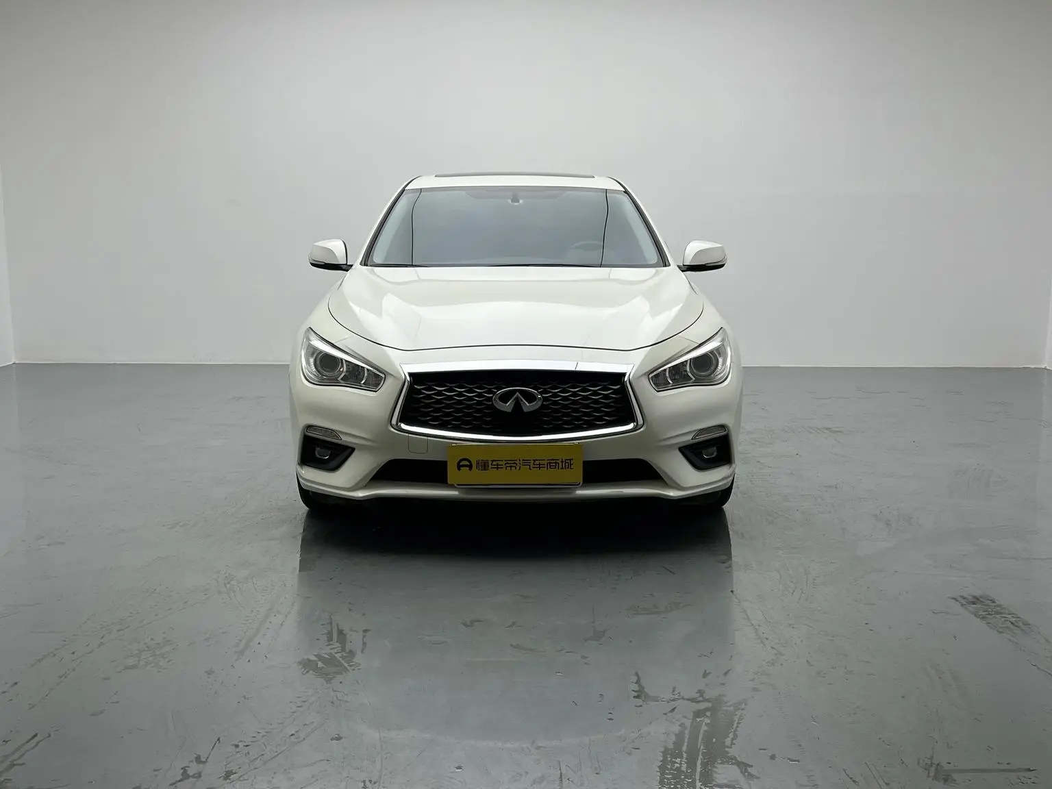 Infiniti Q50L 2018 2.0T Comfort China VI