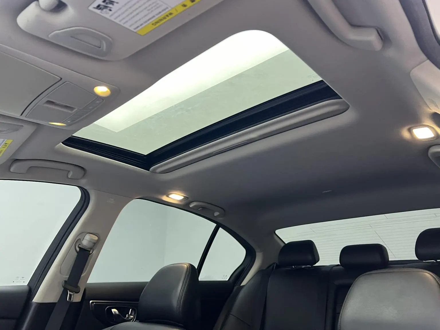 Infiniti Q50L 2018 2.0T Comfort China VI