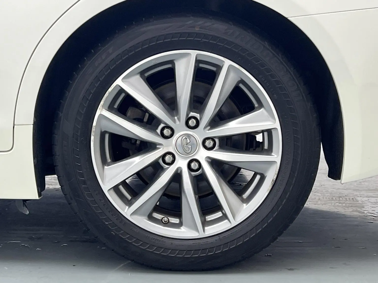Infiniti Q50L 2018 2.0T Comfort China VI