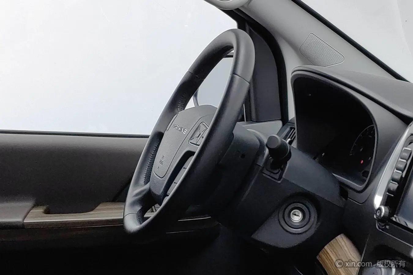 Dongfeng Forthing Smart PLUS 2021 Wagon 2.0L Manual Luxury 7 seat