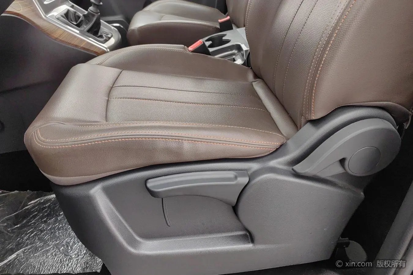 Dongfeng Forthing Smart PLUS 2021 Wagon 2.0L Manual Luxury 7 seat