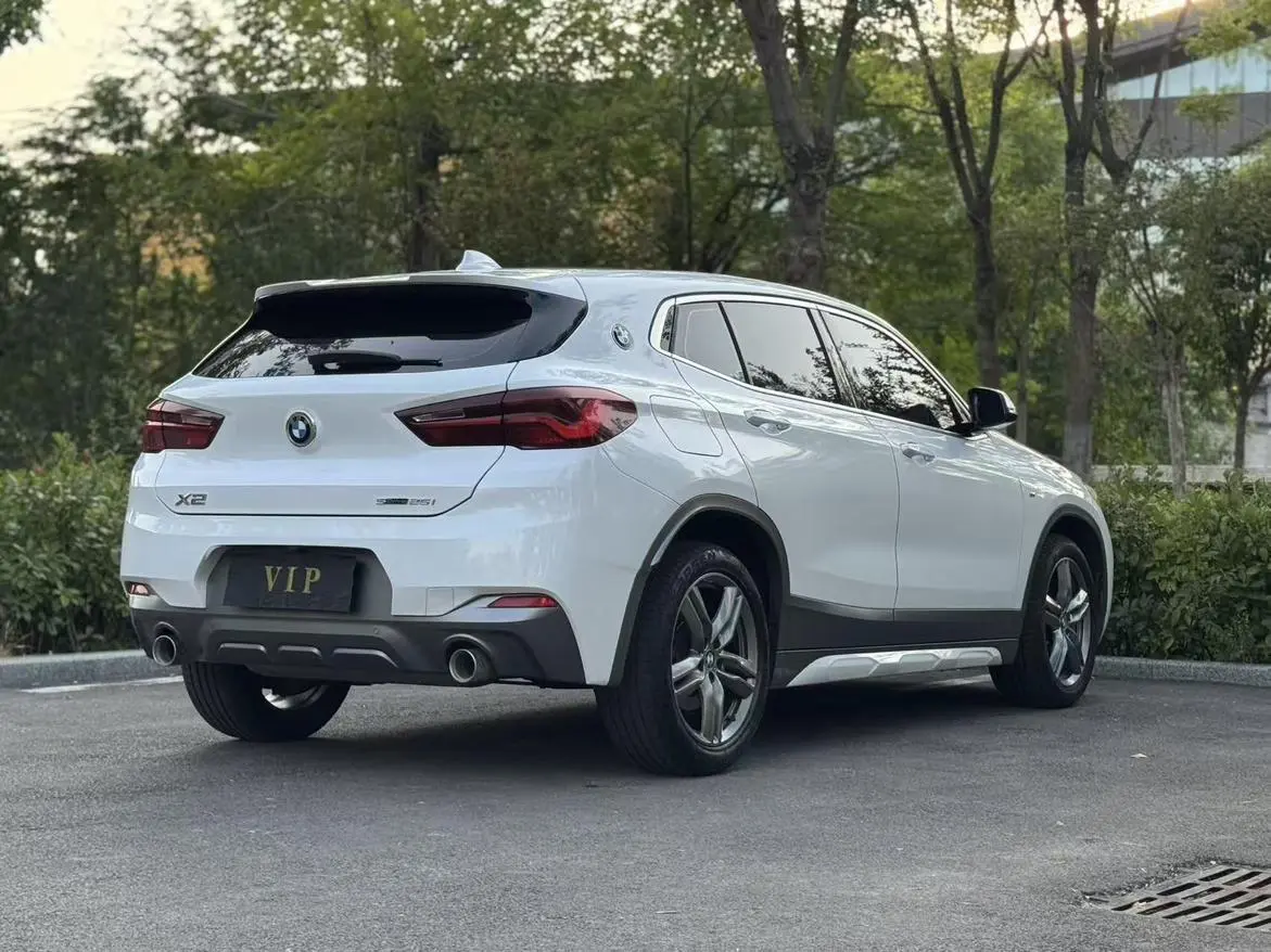 BMW X2 2021 sDrive25i Leading M Off-Road Package