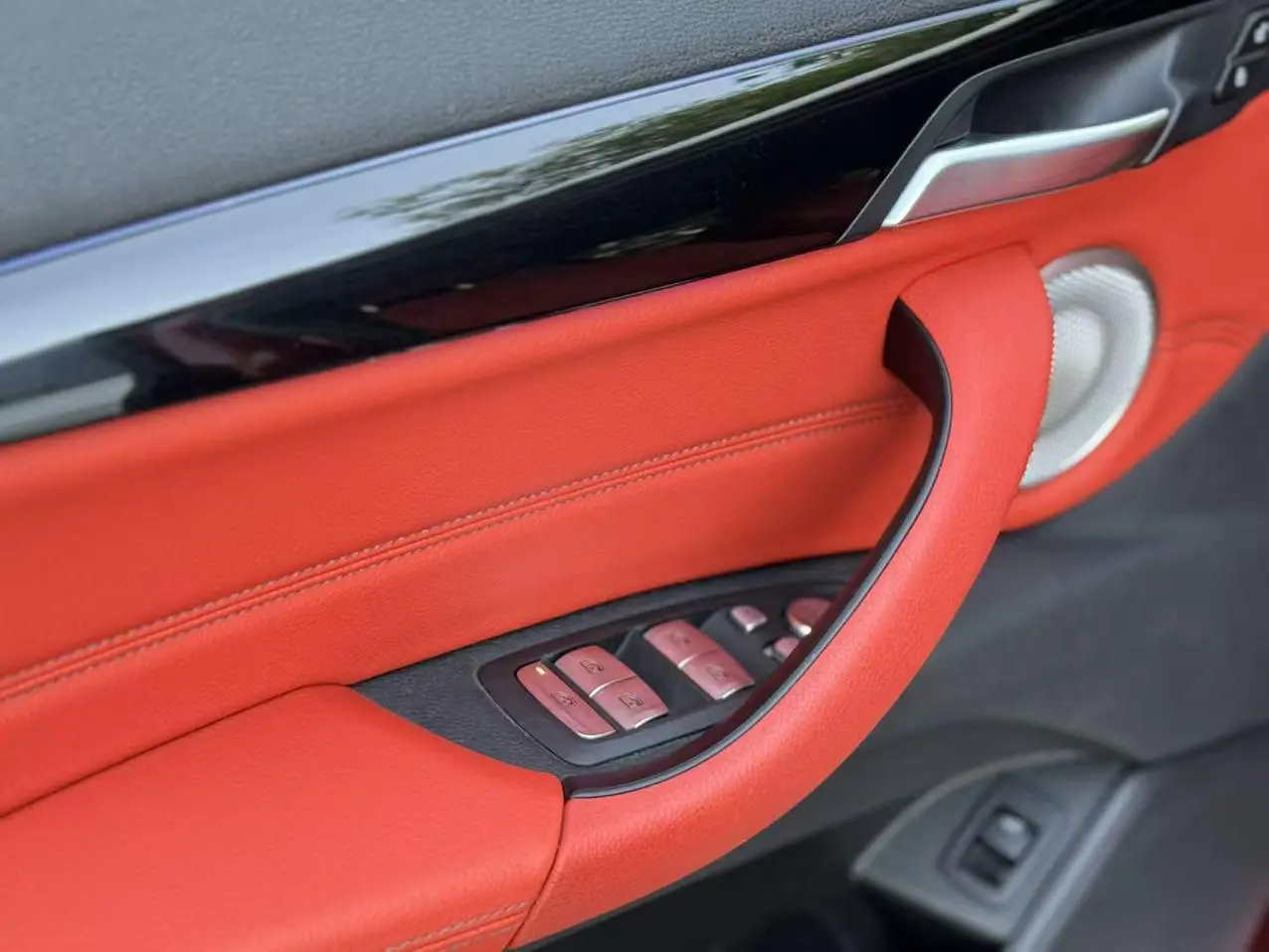 BMW X2 2021 sDrive25i Leading M Off-Road Package