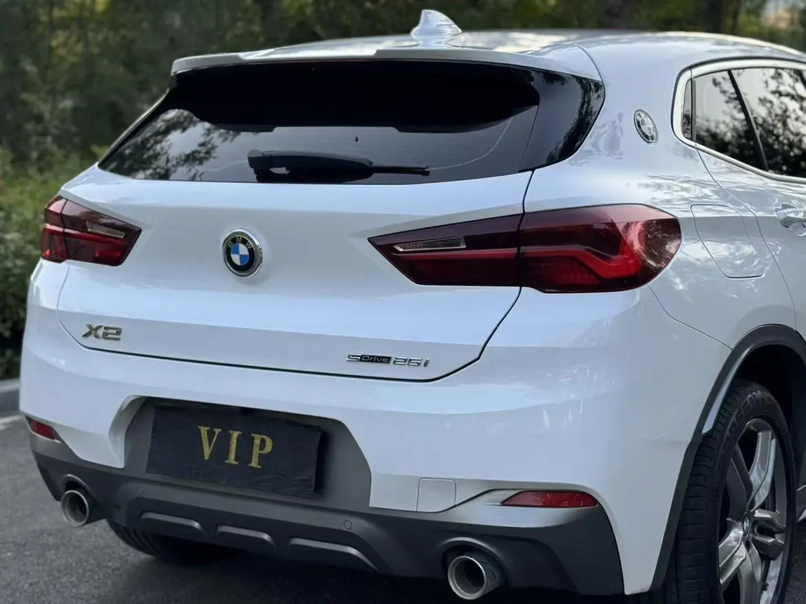 BMW X2 2021 sDrive25i Leading M Off-Road Package