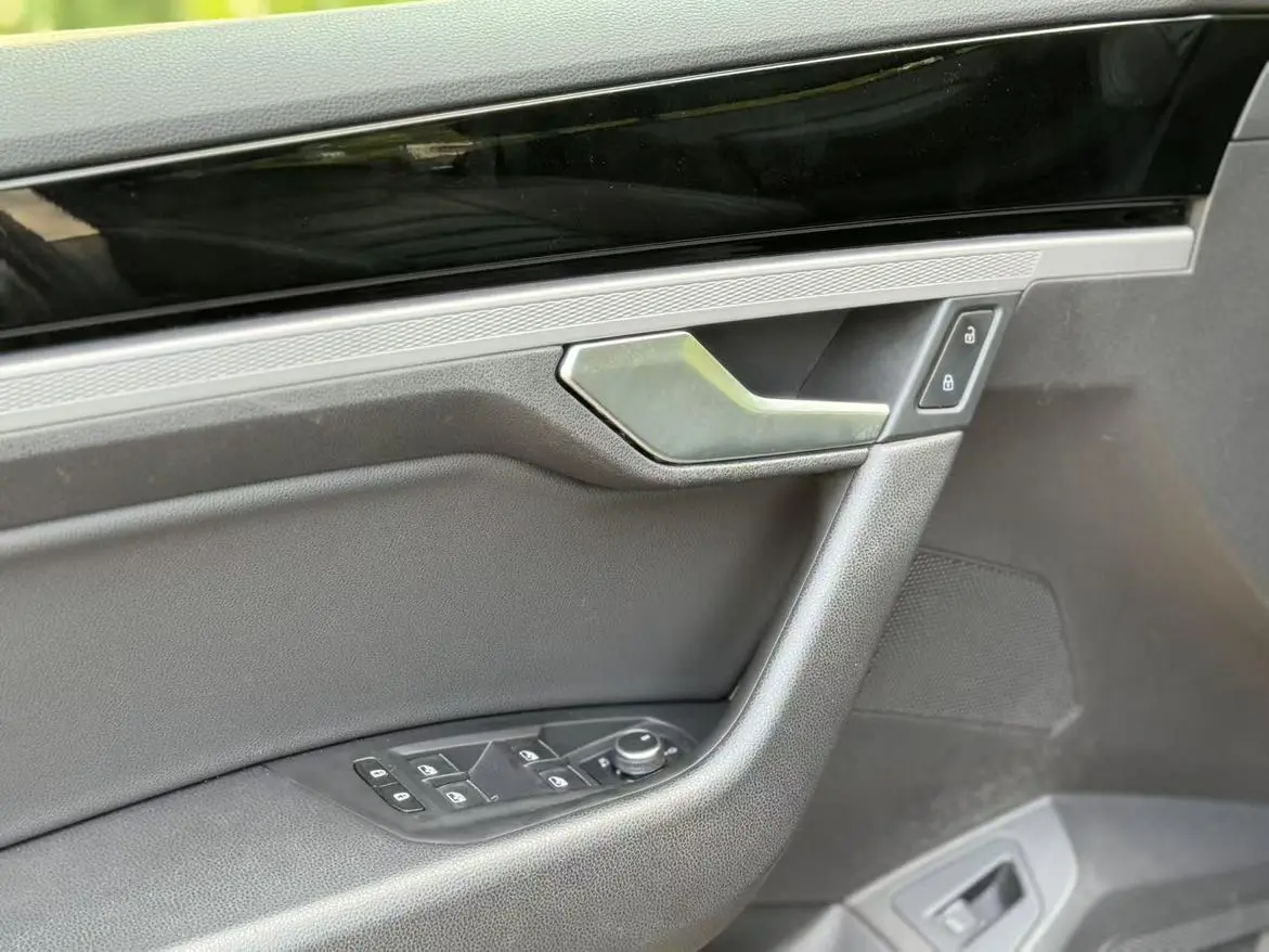 Volkswagen Touareg 2019 2.0TSI Navigator China VI