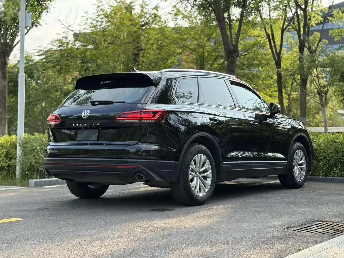 Volkswagen Touareg 2019 2.0TSI Navigator China VI