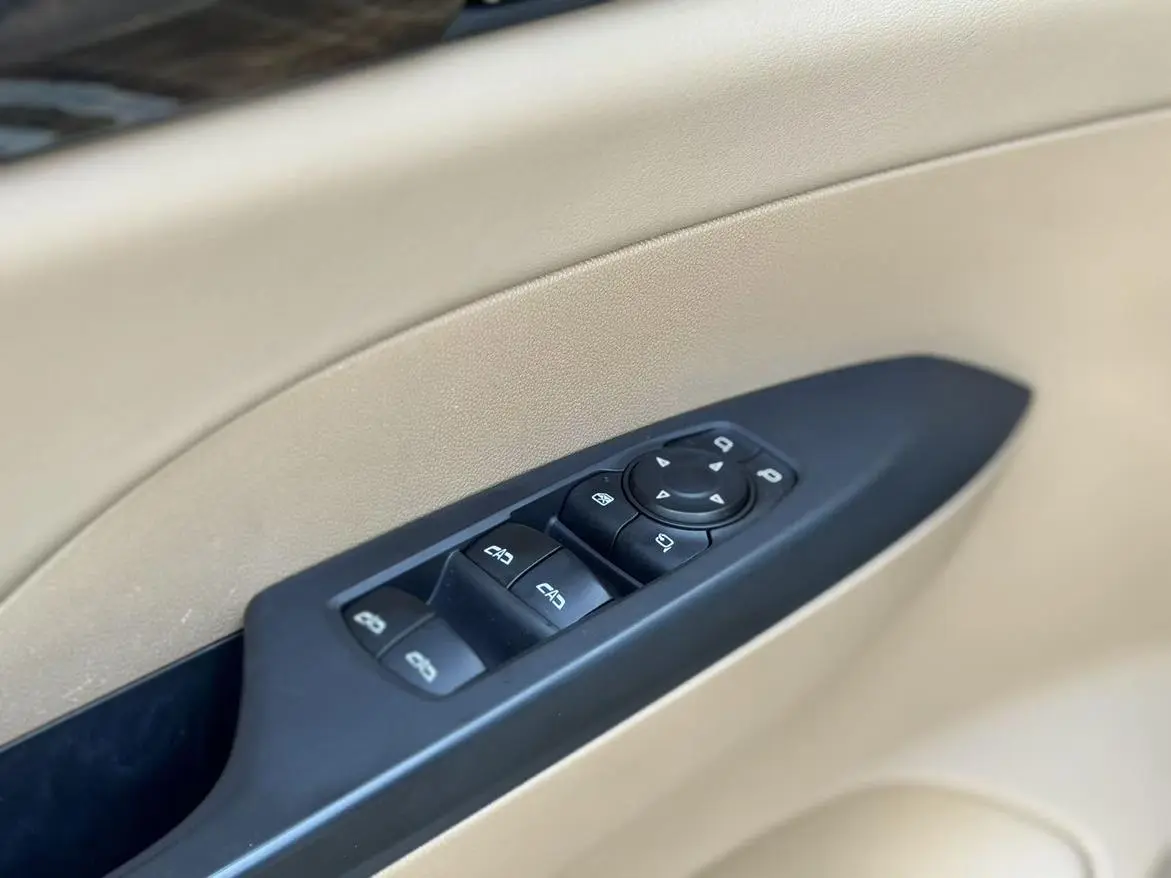 Buick GL8 2018 ES 28T Luxury China VI