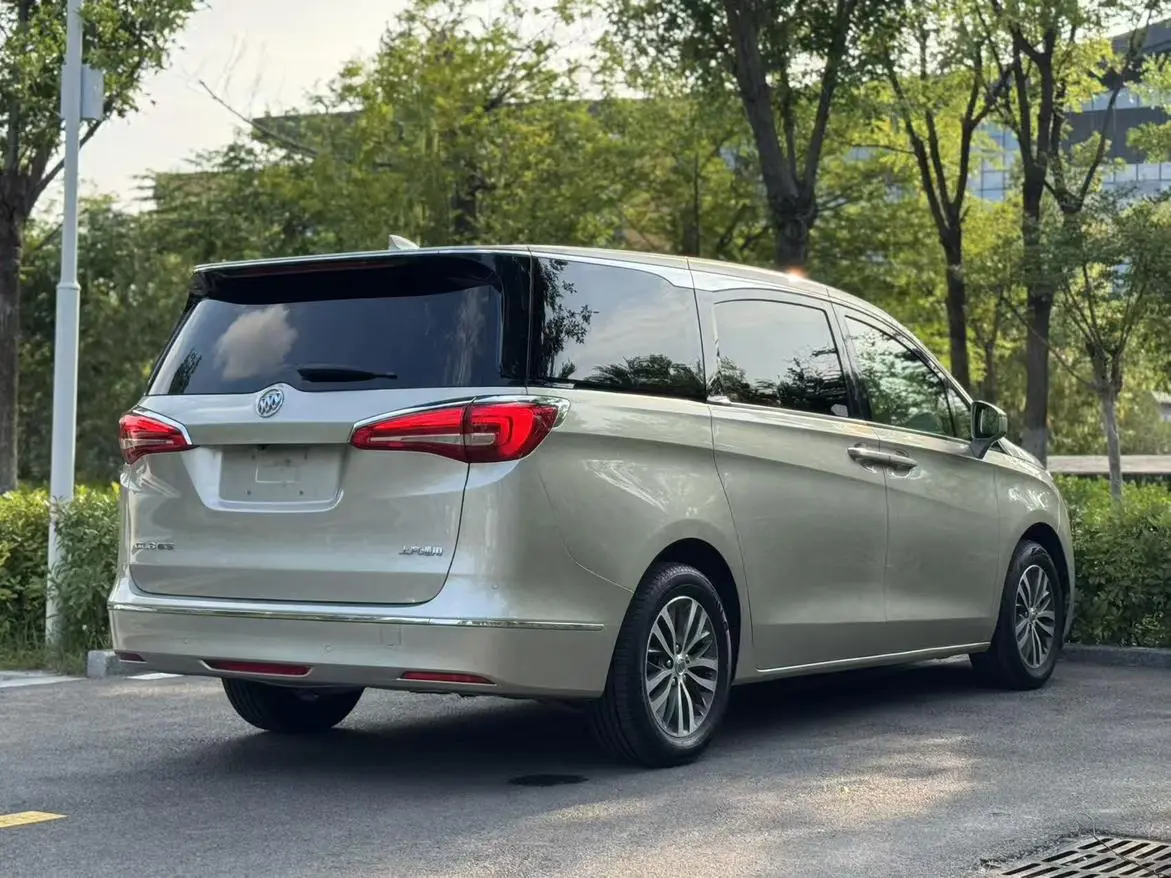 Buick GL8 2018 ES 28T Luxury China VI