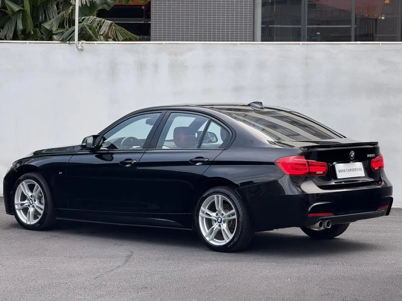 BMW 3 Series 2019 320i M Sport Package