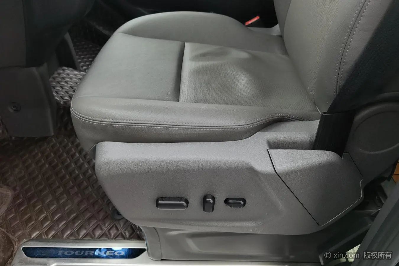 Ford 2020 2.0T Auto