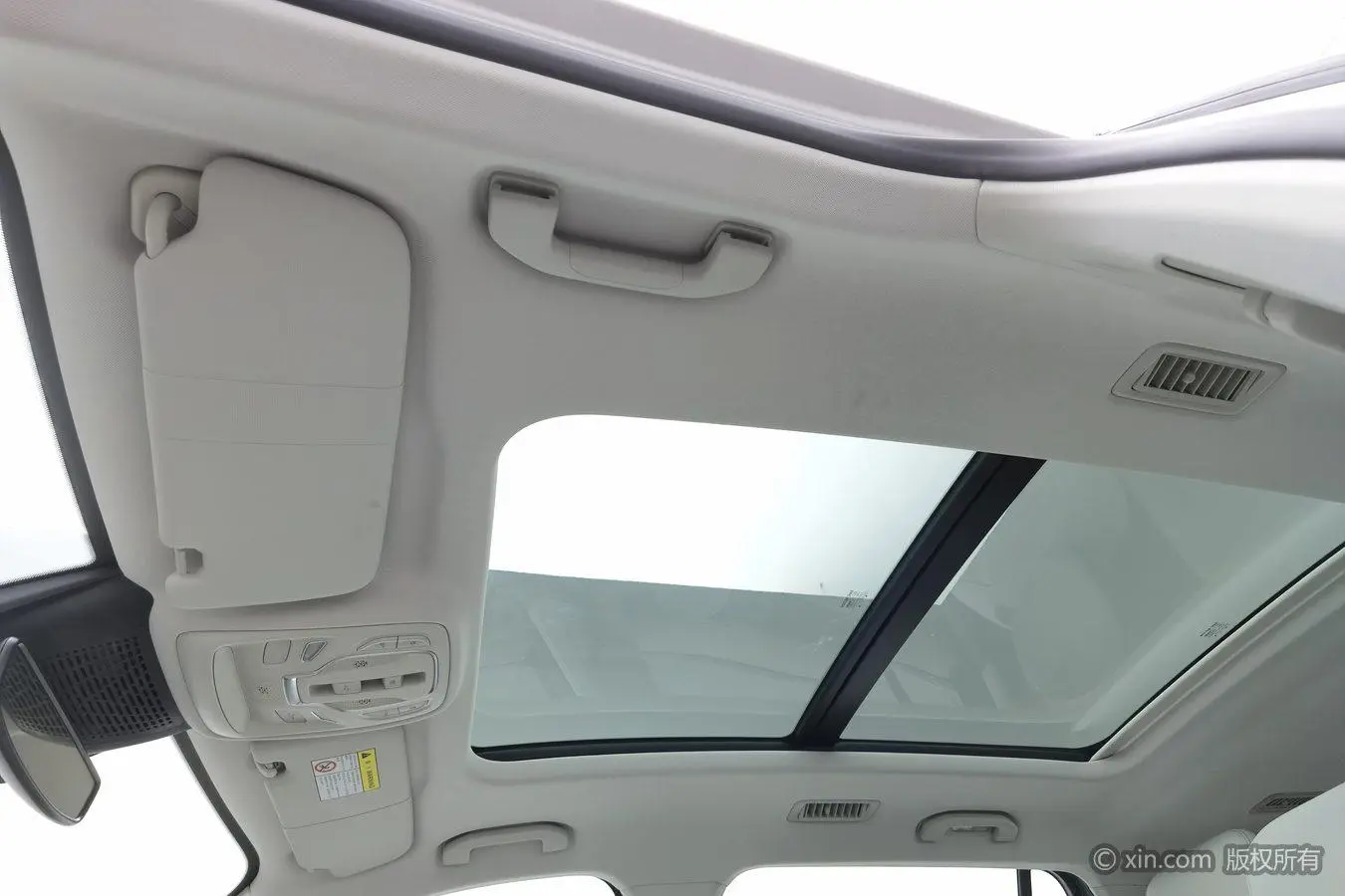 Roewe RX9 2023 2.0TGI 2WD Premium Enjoy