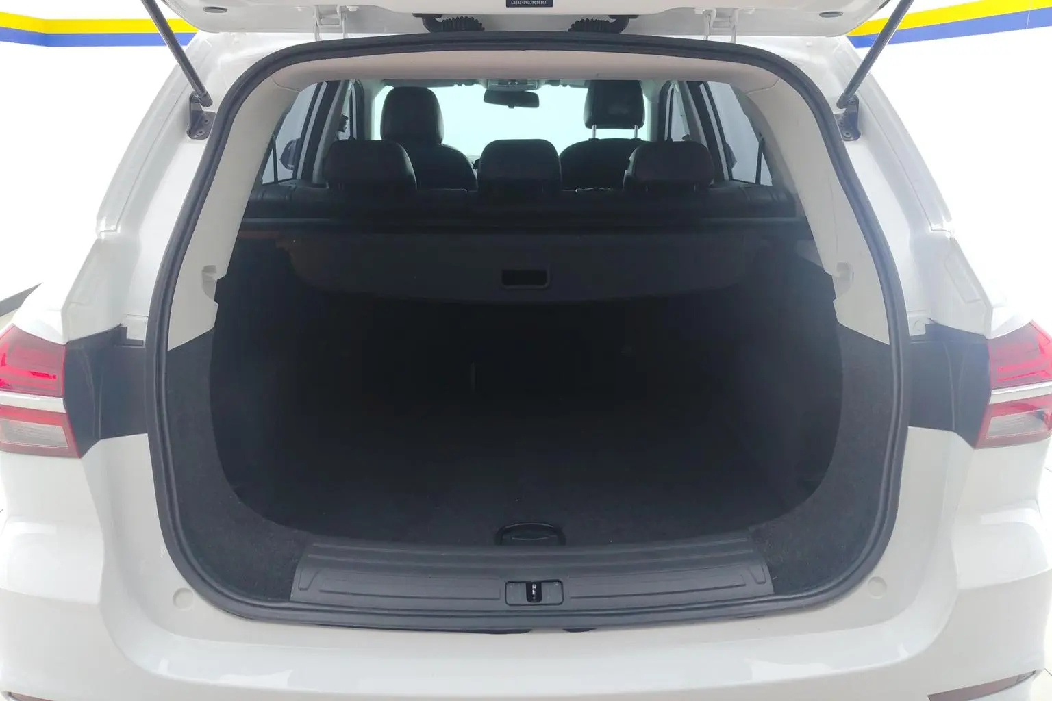 Roewe RX5 2018 20T 2WD Auto Flagship