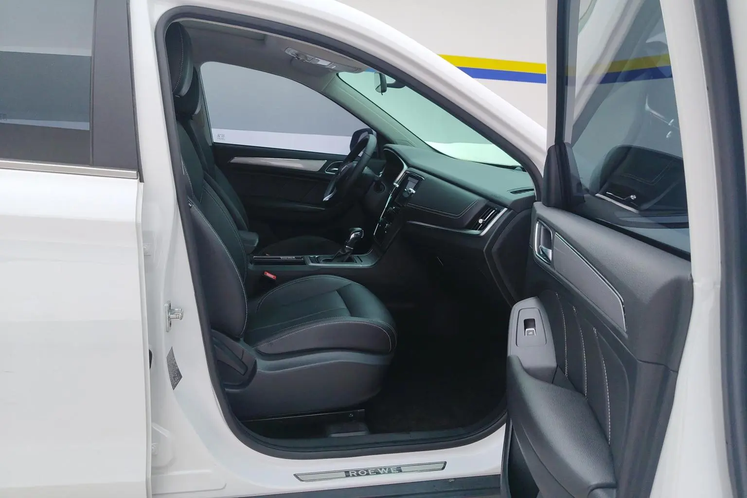 Roewe RX5 2018 20T 2WD Auto Flagship