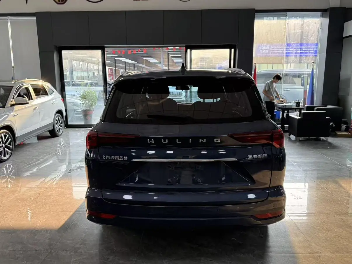 Wuling Victory Victory 2020 1.5T CVT Flagship