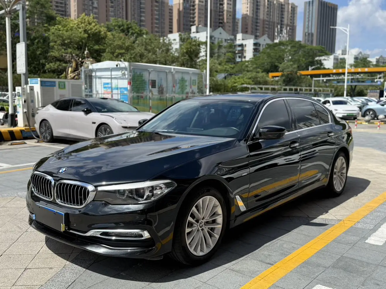 BMW 5 Series 2018 Facelift 530Li Leading Luxury Package
