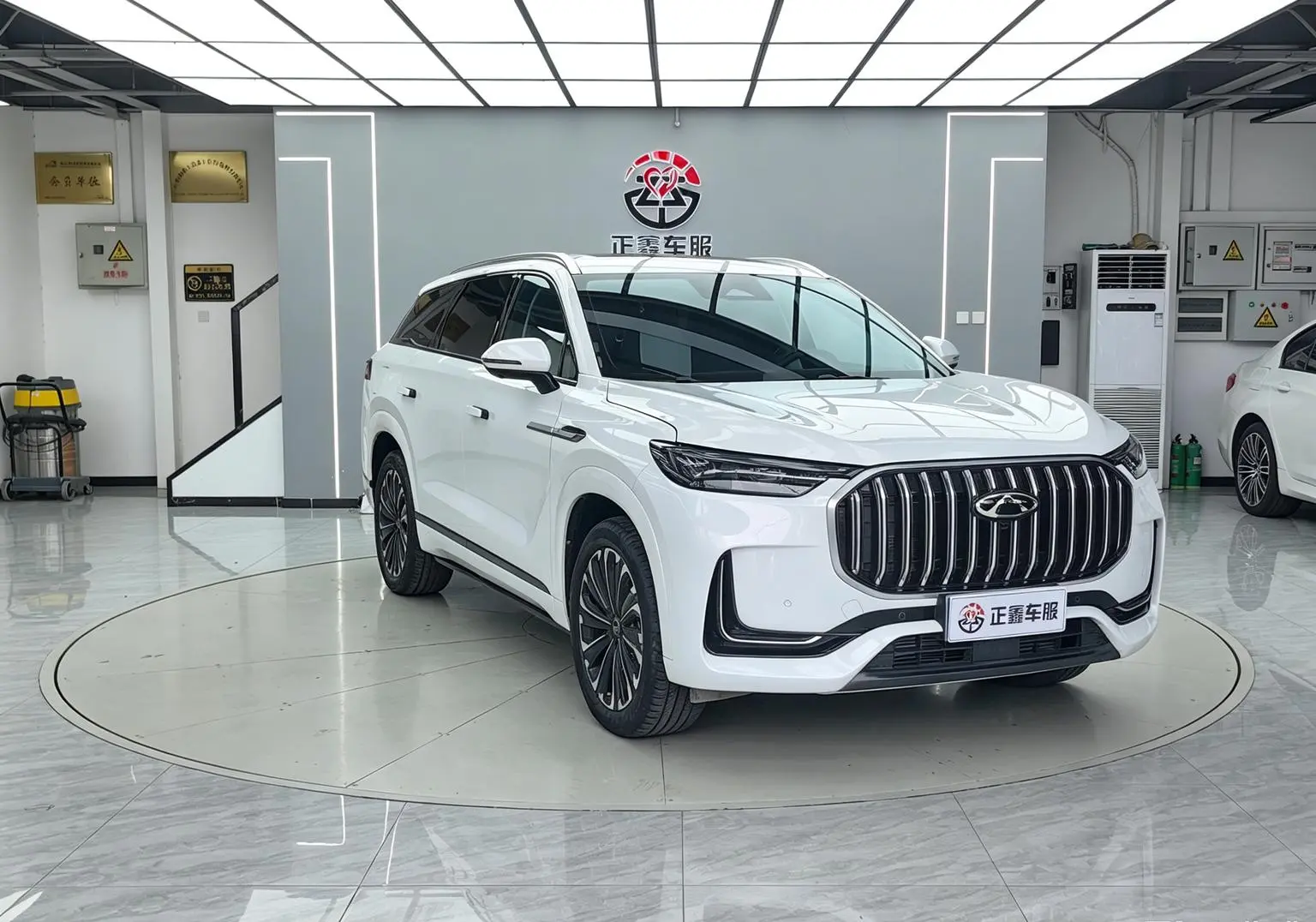Chery Tiggo 9 2023 Facelift 2.0T AT 2WD Luxury