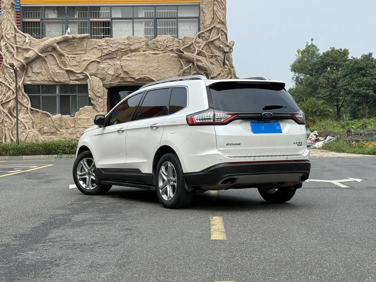 Ford Edge 2018 EcoBoost 245 2WD Sharp Luxury 7 seat China V