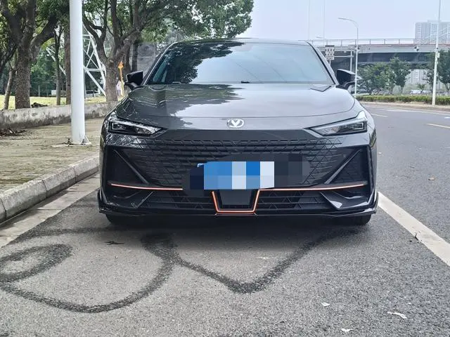 Changan UNI-V 2022 1.5T Sport