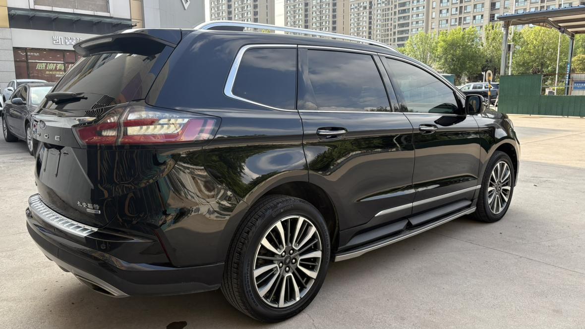 Ford Edge 2021 PLUS EcoBoost 245 2WD Sharp Luxury 7 seat