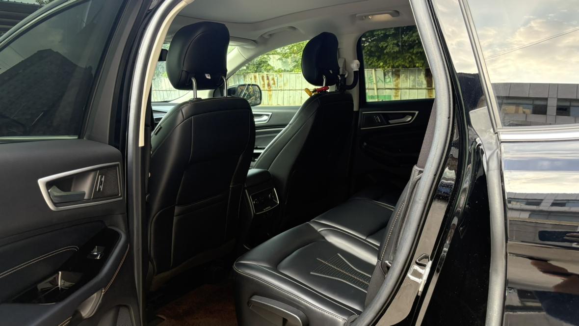 Ford Edge 2021 PLUS EcoBoost 245 2WD Sharp Luxury 7 seat