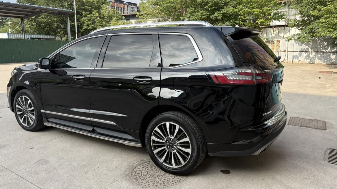 Ford Edge 2021 PLUS EcoBoost 245 2WD Sharp Luxury 7 seat