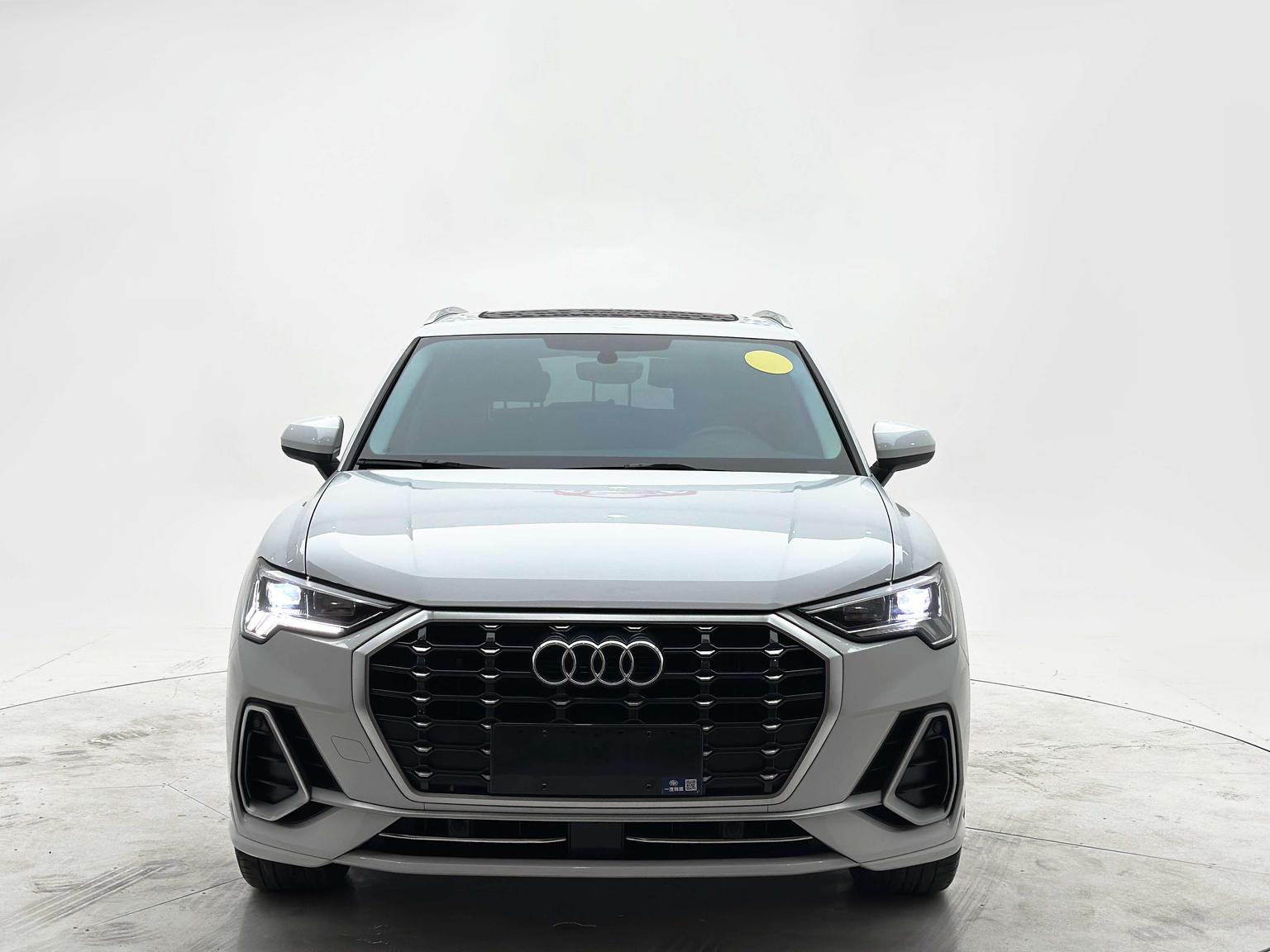 Audi Q3 2022 35 TFSI Dynamic Fashion