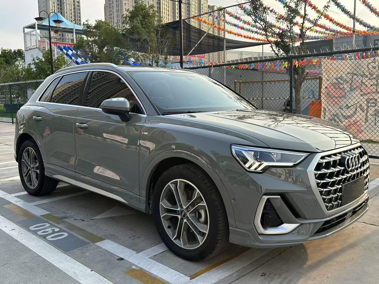 Audi Q3 2024 40 TFSI Dynamic Fashion