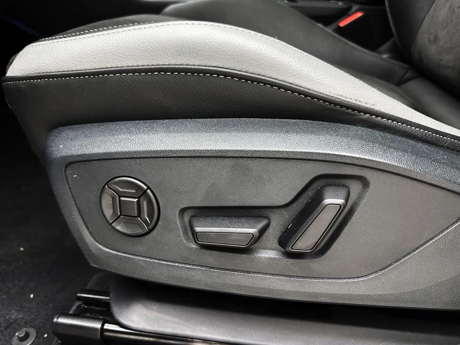 Audi Q3 2022 35 TFSI Dynamic Fashion