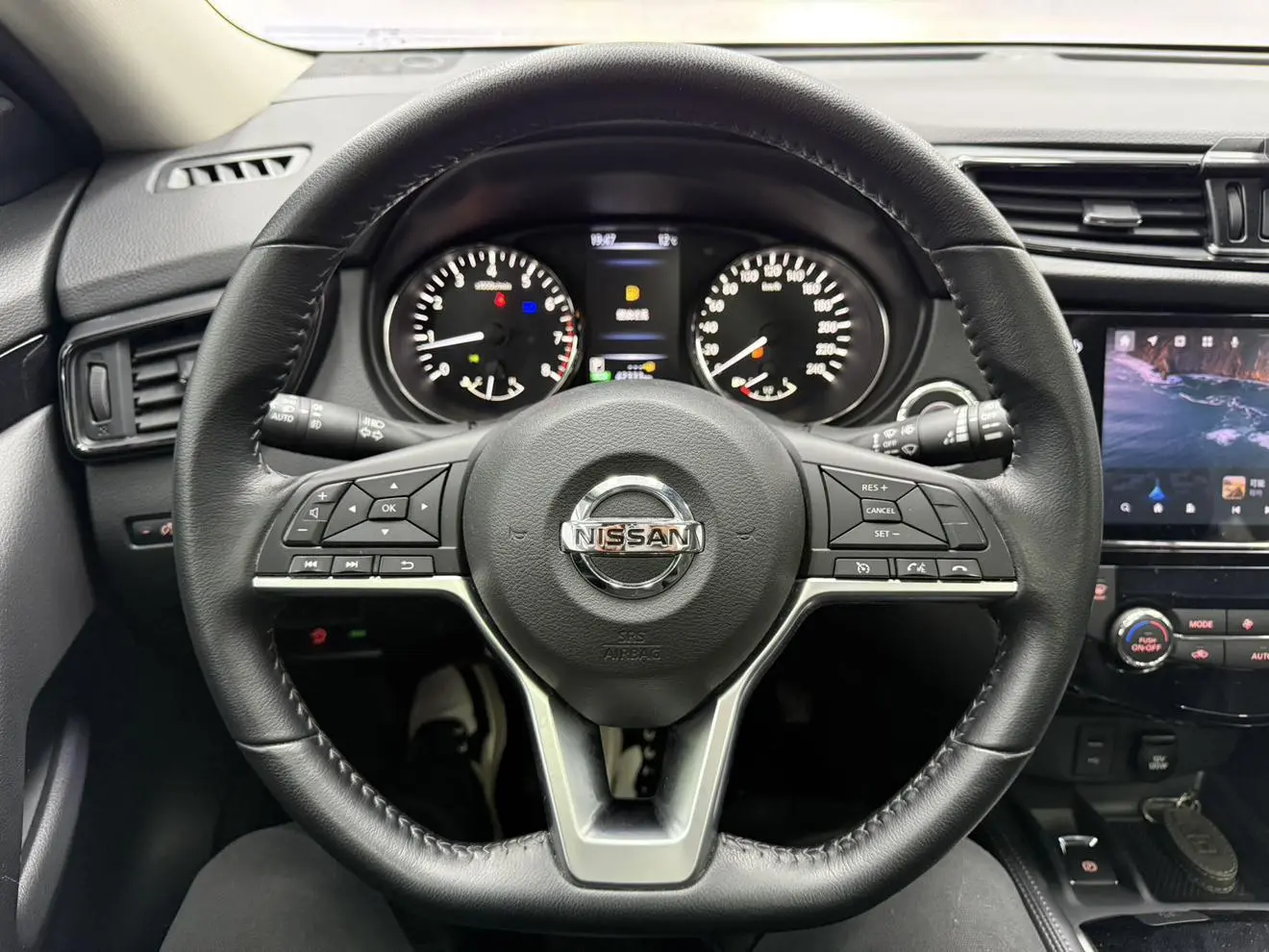 Nissan X-Trail 2023 Classic 2.0L 2WD Smart Connected Exclusive