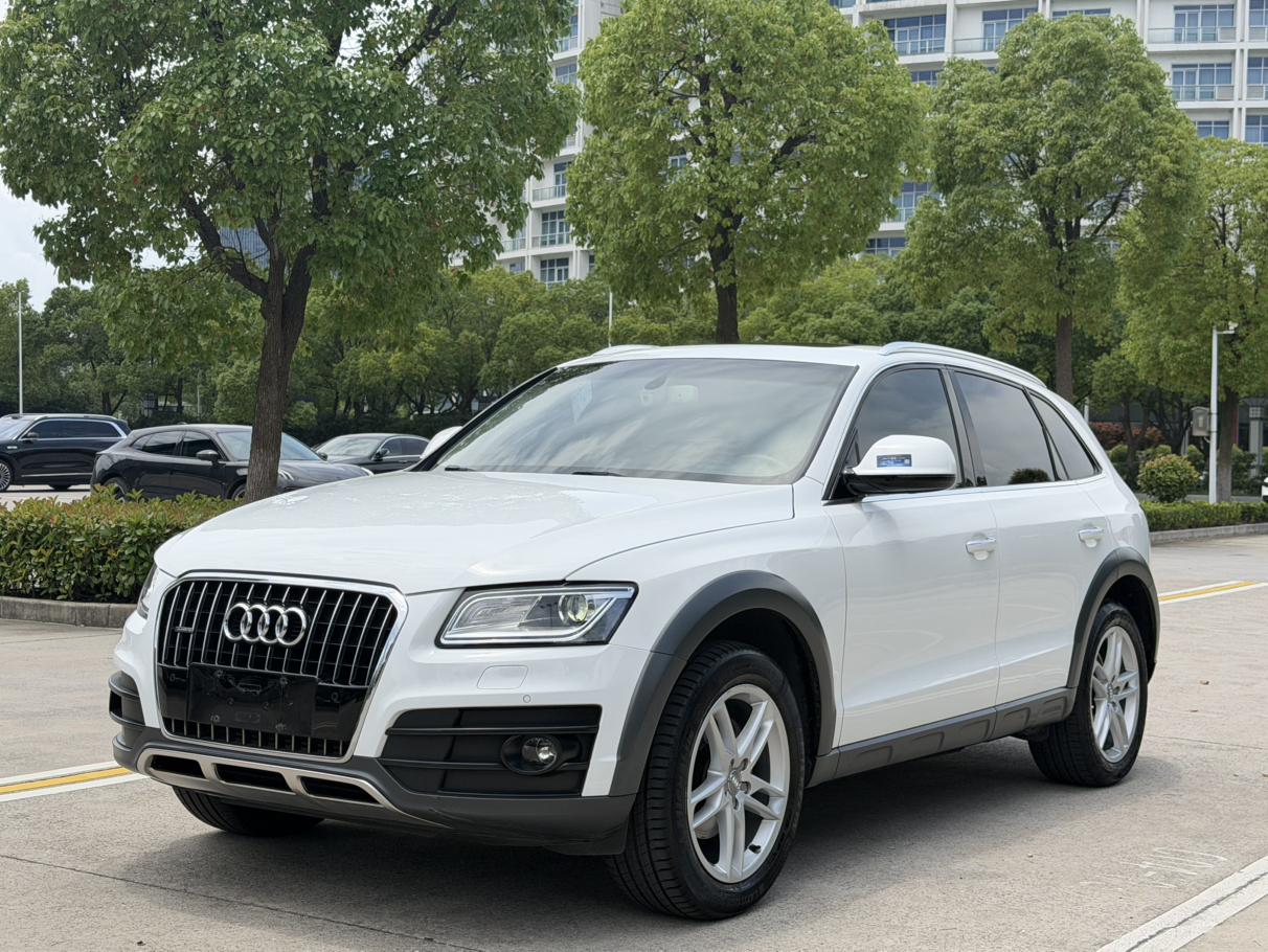 Audi Q5 2018 Heritage 40 TFSI Tech