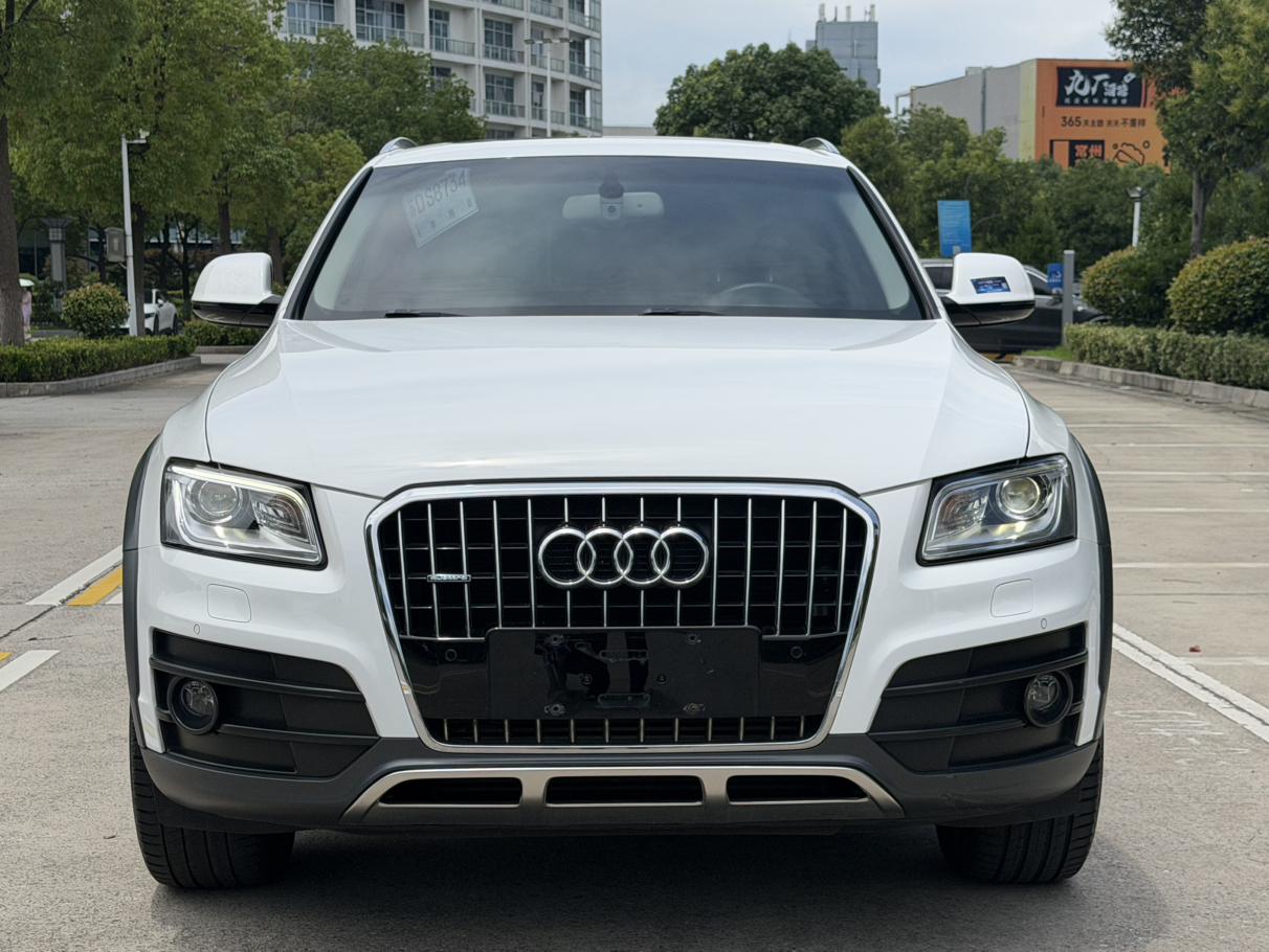 Audi Q5 2018 Heritage 40 TFSI Tech