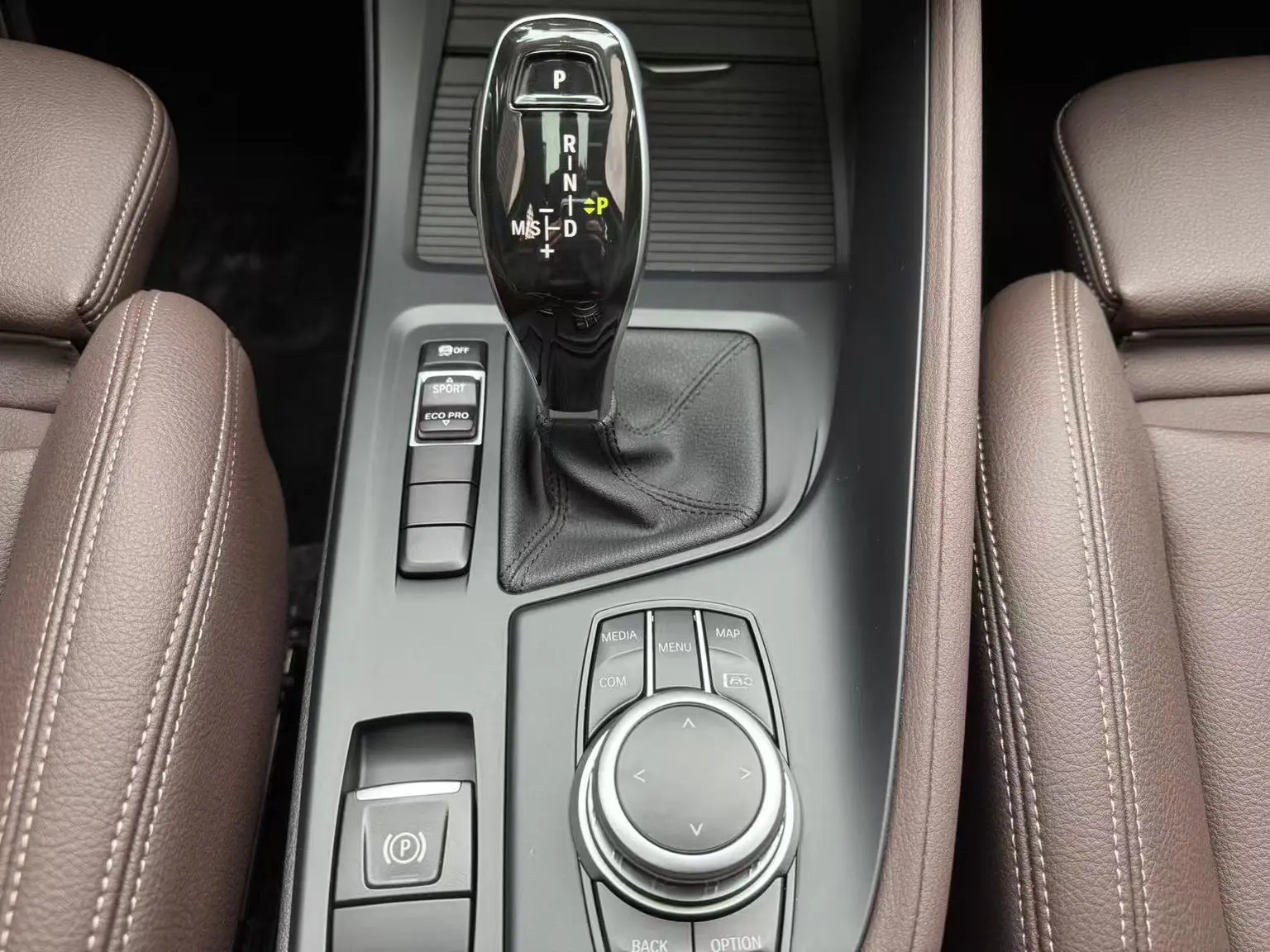 BMW X1 2020 sDrive25Li Leading