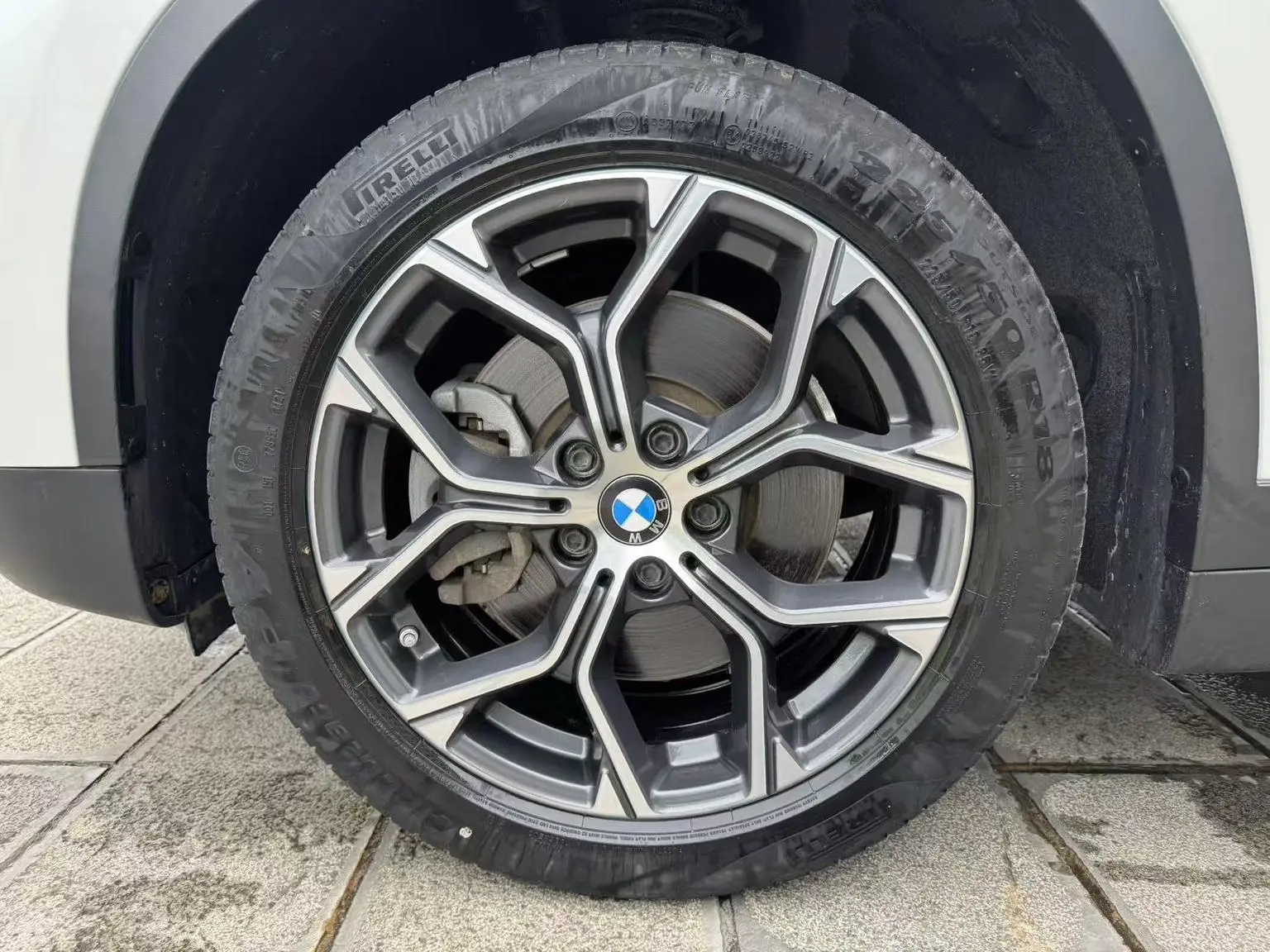 BMW X1 2020 sDrive25Li Leading