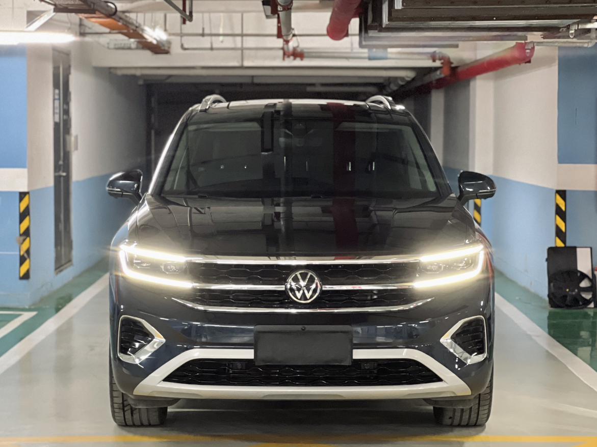 Volkswagen 2021 380TSI 4WD