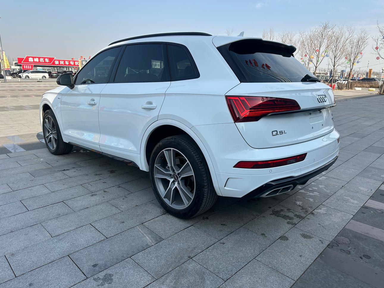Audi Q5L 2024 40TFSI Dynamic Luxury